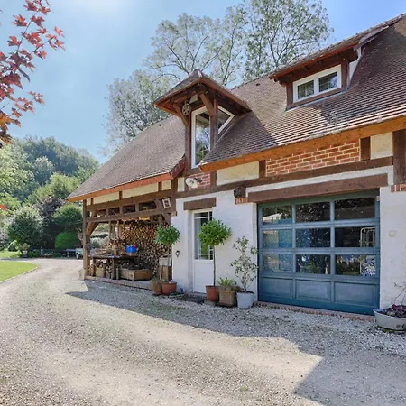 Holiday home Le A 10min De Disneyland Paris Chalifert
